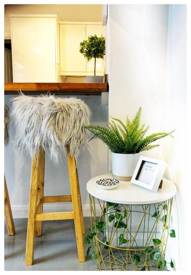 The Beach Hideaways Apartment Brighton ภายนอก รูปภาพ
