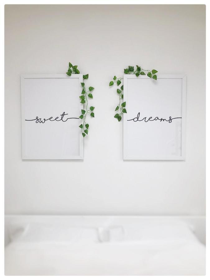 The Beach Hideaways Apartment Brighton ภายนอก รูปภาพ