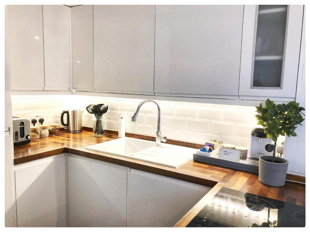 The Beach Hideaways Apartment Brighton ภายนอก รูปภาพ